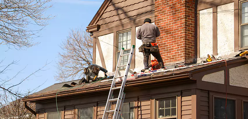 Roof Siding Trim Repair in Waukegan
