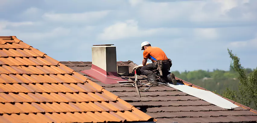 Cedar Roof Maintenance in Waukegan