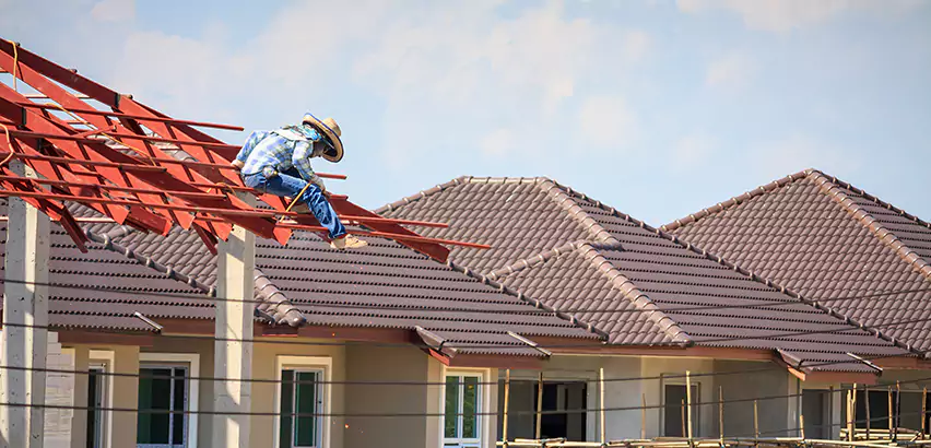 Professional Wind Damage Roof Repair Services in Waukegan, IL